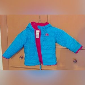 Adorable North Face Infant 6 to 12 Month Girls’ Reversible Coat